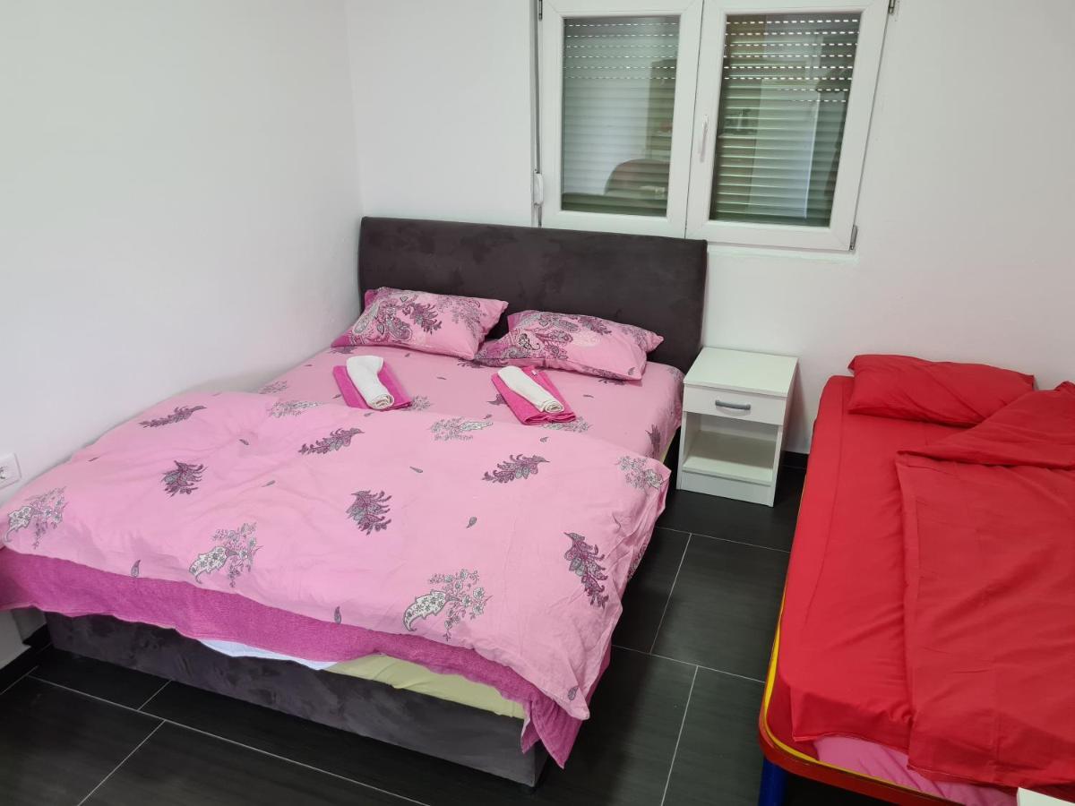 Apartments F Подгорица Экстерьер фото