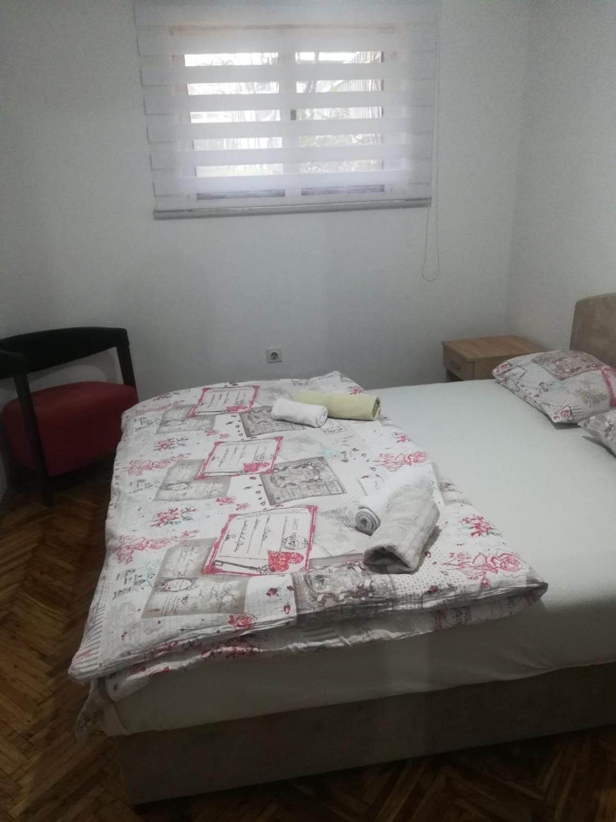 Apartments F Подгорица Экстерьер фото