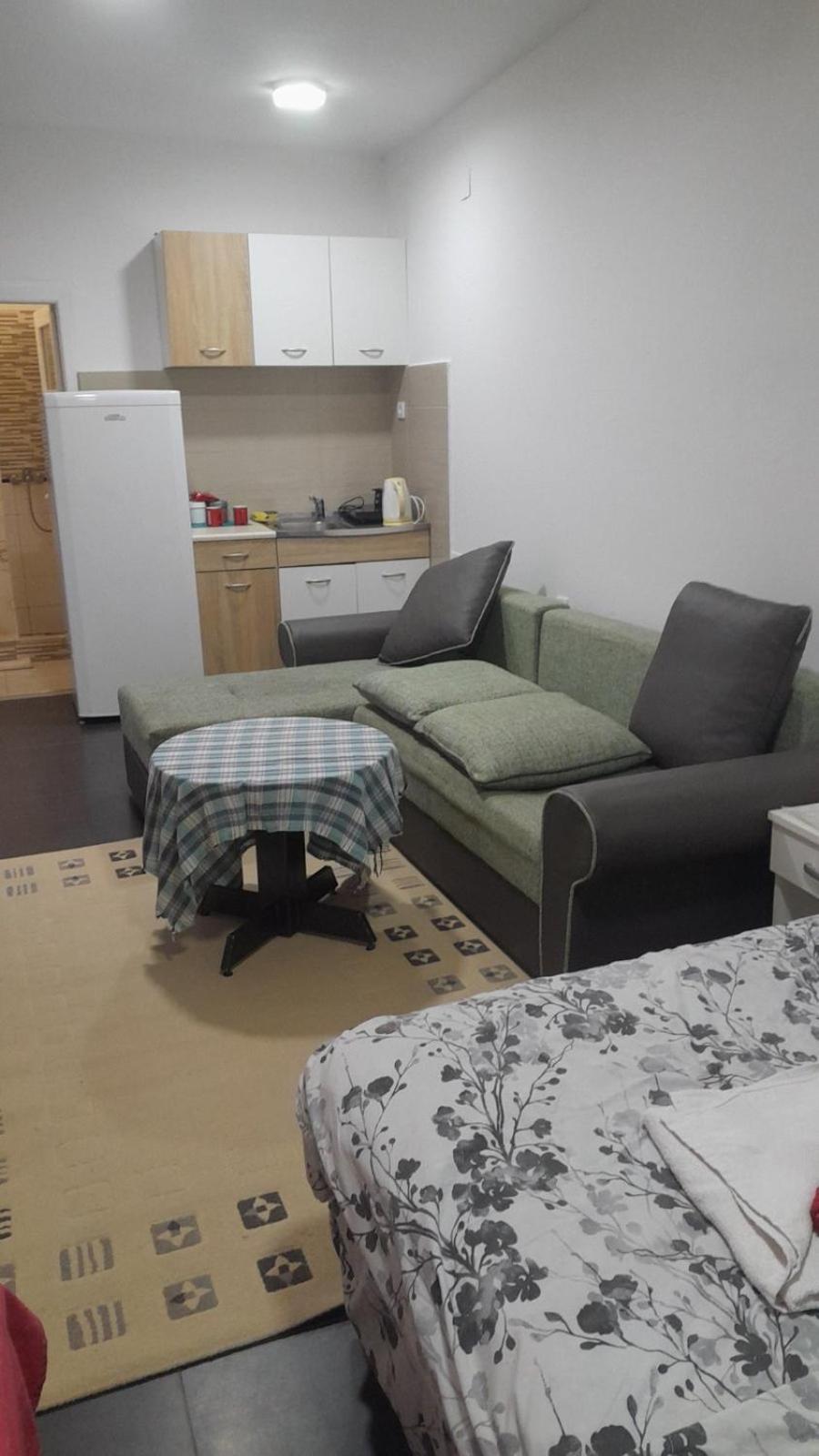 Apartments F Подгорица Экстерьер фото